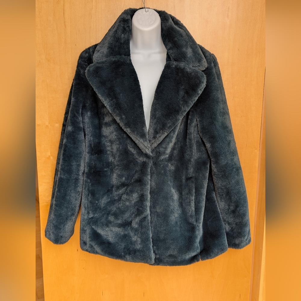 LOFT Plush Faux Fur Jacket in Teal. Small. NWT.